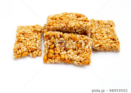 Krayasart, Thai crispy rice, peanut and sesame cereal bar 98959502