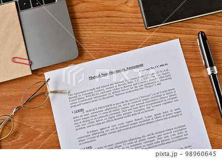 Mutual Non-Disclosure Agreement(相互秘密保持契約)の英語版 Mutual Non-Disclosure Agreement(相互秘密保持契約)の英語版 98960645