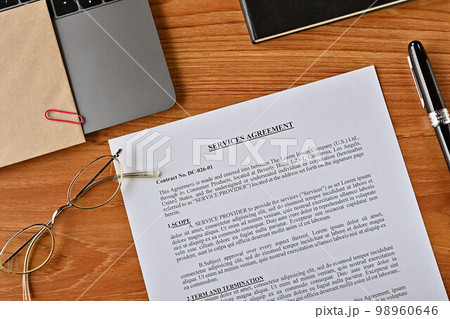 サービス契約書(Services Agreement)の英語版 サービス契約書(Services Agreement)の英語版 98960646