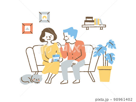 通帳を見て微笑む夫婦_色 通帳を見て微笑む夫婦_色 98961402