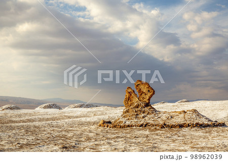 Moon Valley, Valle de la Luna dramatic landscape a Sunset, Atacama Desert, Chile 98962039