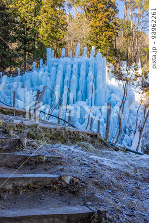 【愛知県】湧水広場の氷瀑・いなぶの氷瀑 【愛知県】湧水広場の氷瀑・いなぶの氷瀑 98962261