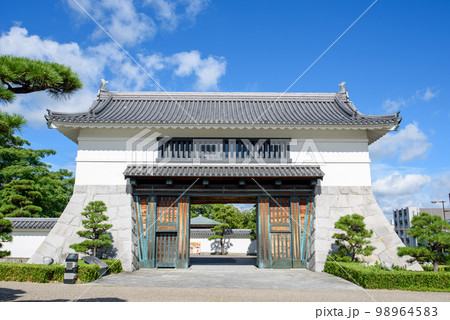 夏の岡崎公園 夏の岡崎公園 98964583