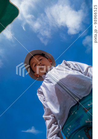 8 years old 8 years old 98966525