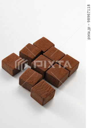 チョコレートのブロック 98967118