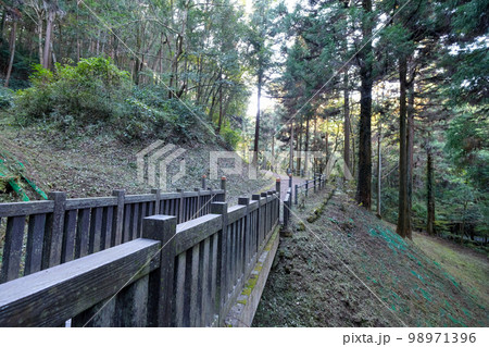 東京都　秋　八王子城址　古道 98971396