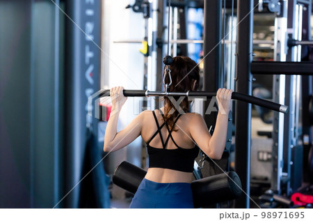 スポーツジム 98971695