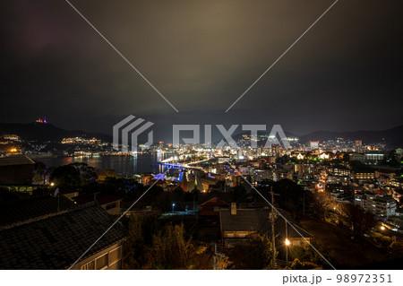 グラバー園から見える長崎の世界三大夜景 98972351