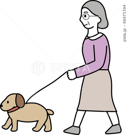 犬の散歩をするおばあさん 犬の散歩をするおばあさん 98975394