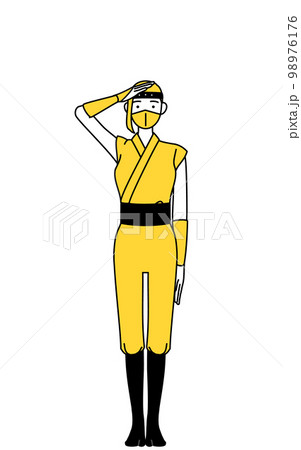 最敬礼する忍者のコスプレをした女性 98976176