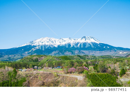 春の御嶽山 春の御嶽山 98977451