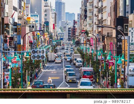 東京コリアンタウン　新大久保　※一部ソフトフォーカス 98978217