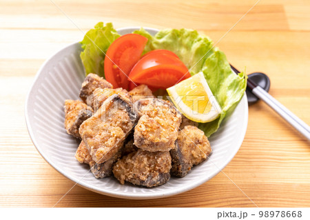 ぶりの竜田揚げ 98978668