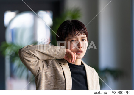 Image photo Image photo 98980290