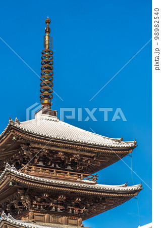 京都2023冬 大雪 八坂の塔 京都2023冬 大雪 八坂の塔 98982540
