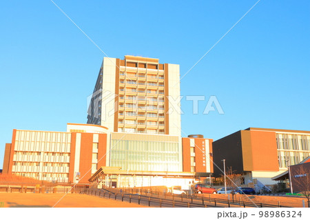 長久手市、愛知医科大学病院の風景 98986324