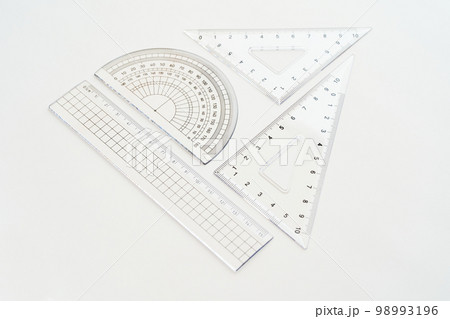 定規と分度器と三角定規 98993196