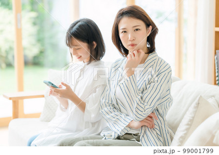 スマホ　親子　困る 99001799