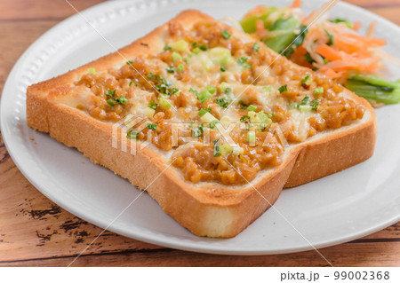 納豆トースト 99002368
