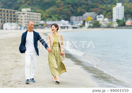 シニアカップル 旅行 セカンドライフ シニアカップル 旅行 セカンドライフ 99003350