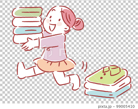 洗濯物を運んでお手伝いをする笑顔の女の子 99005410