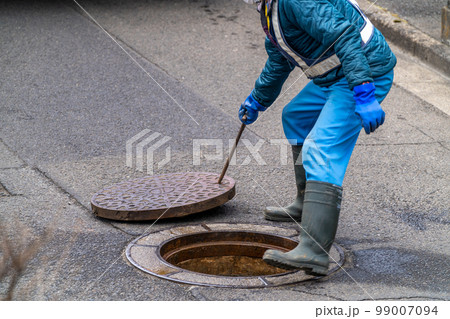 マンホール　下水道管理　点検　調査　修繕　改善 99007094