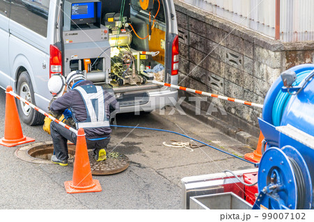 マンホール　下水道管理　点検　調査　修繕　改善 99007102