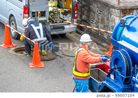 マンホール　下水道管理　点検　調査　修繕　改善 99007104