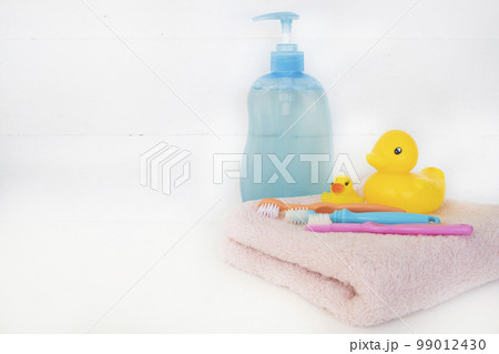 toothbrush of baby with liquid soap, terry cloth health care of baby toothbrush of baby with liquid soap, terry cloth health care of baby 99012430