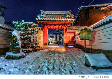 京都2023冬　大雪　六道珍皇寺 99013396