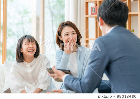 訪問　ビジネス　親子 99013480