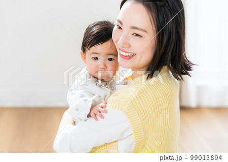 赤ちゃんと若いママ 赤ちゃんと若いママ 99013894