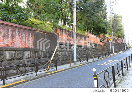 無縁坂　台東区池之端1丁目から文京区湯島4丁目 99014609