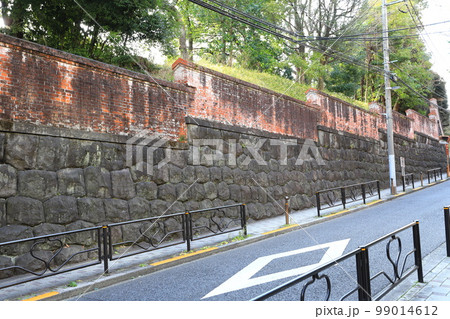 無縁坂　台東区池之端1丁目から文京区湯島4丁目 99014612