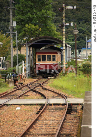廃線となった同和鉱業片上鉄道で車両の動態保存されている吉ヶ原駅 廃線となった同和鉱業片上鉄道で車両の動態保存されている吉ヶ原駅 99015748