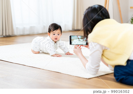 赤ちゃんと若いママ 赤ちゃんと若いママ 99016302