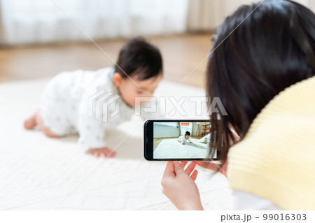 赤ちゃんと若いママ 赤ちゃんと若いママ 99016303