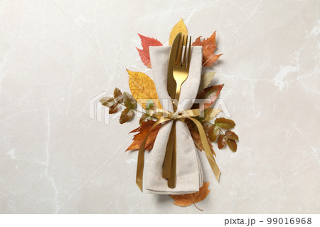 Concept of Thanksgiving day, Autumn table setting, top view Concept of Thanksgiving day, Autumn table setting, top view 99016968