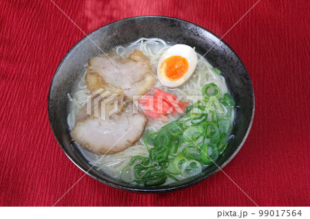 豚骨ラーメン(長浜ラーメン) 豚骨ラーメン(長浜ラーメン) 99017564