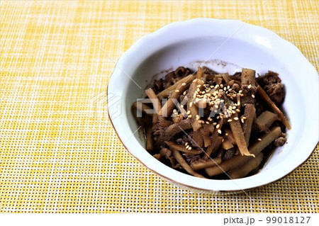 牛とゴボウのしぐれ煮 牛とゴボウのしぐれ煮 99018127