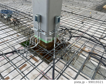 土間打設前の鉄骨柱周りの様子 99019321