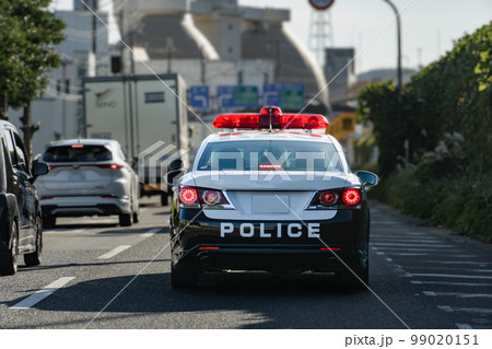 パトカー　走行イメージ 99020151