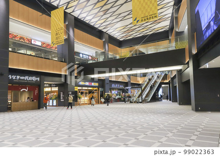 羽田エアポートガーデン グランドホワイエと2Fコリドー(渡り廊下) 99022363