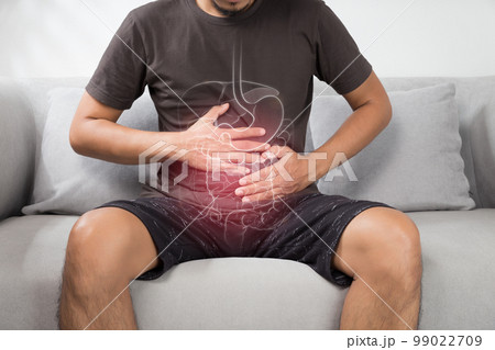 Internal organs is on the man body 99022709