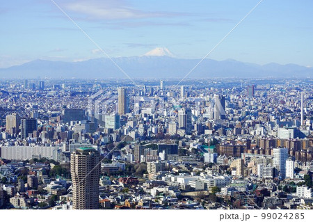 東京タワー特別展望台(トップデッキ)から見た富士山方面の眺め 東京タワー特別展望台(トップデッキ)から見た富士山方面の眺め 99024285