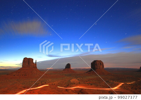モニュメントバレー 99027377