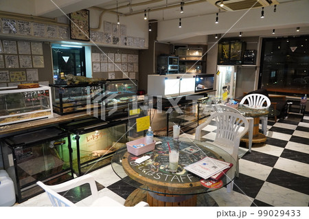 爬虫類カフェ　ロックスター 99029433