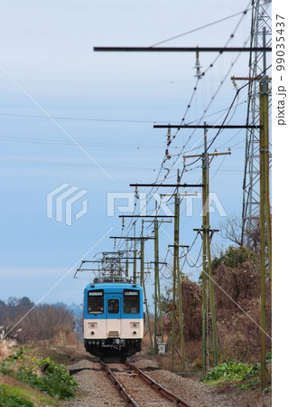 群馬県上信電鉄の個性的な電車_250形_2022/12/17撮影 99035437