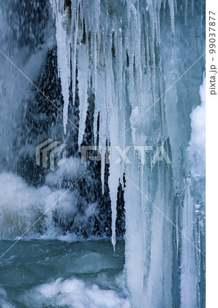 氷瀑 99037877