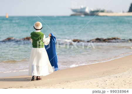 女性 女 女の子 99038964